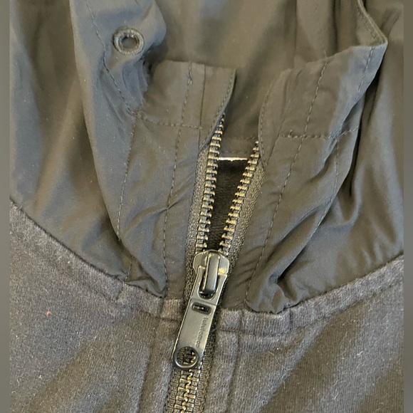 LULULEMON Mens Black Zip Up Jacket with Nylon Hood. Size M - Picture 5 of 11